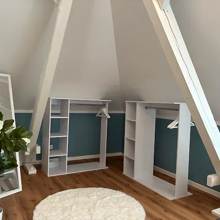 Aner 9 Elegantes Fuer Bis Zu 8 Personen Mit Infrarotsauna Und Grosszuegiger, Offener Loggia Apartament Drezno