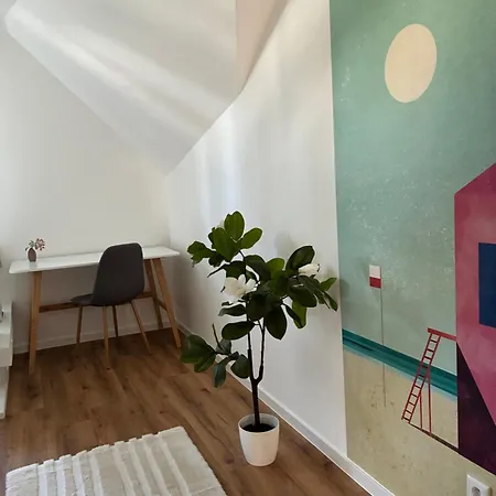 Aner 9 Elegantes Fuer Bis Zu 8 Personen Mit Infrarotsauna Und Grosszuegiger, Offener Loggia Drezno