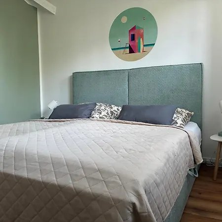 Aner 9 Elegantes Fuer Bis Zu 8 Personen Mit Infrarotsauna Und Grosszuegiger, Offener Loggia Apartament Drezno