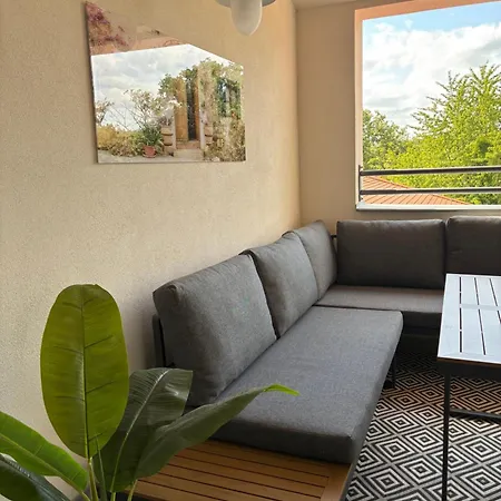 Apartament Aner 9 Elegantes Fuer Bis Zu 8 Personen Mit Infrarotsauna Und Grosszuegiger, Offener Loggia Drezno